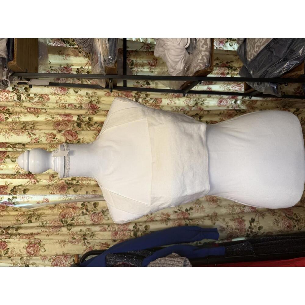 NWT! RUMER Avalon Crop Top White Medium - Picture 2 of 5